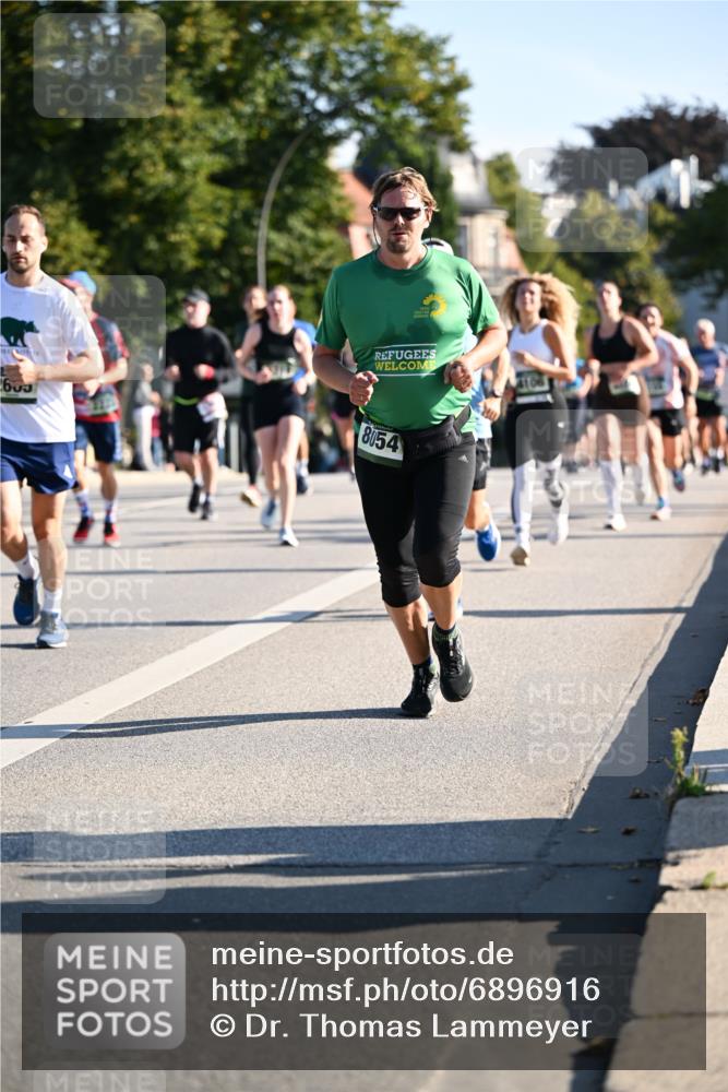 01.09.2024 - BARMER Alsterlauf Dr. Thomas Lammeyer http://msf.ph/oto/6896916 01.09.2024 09:35:16 Laufen 2603, 8054 meine-sportfotos.de