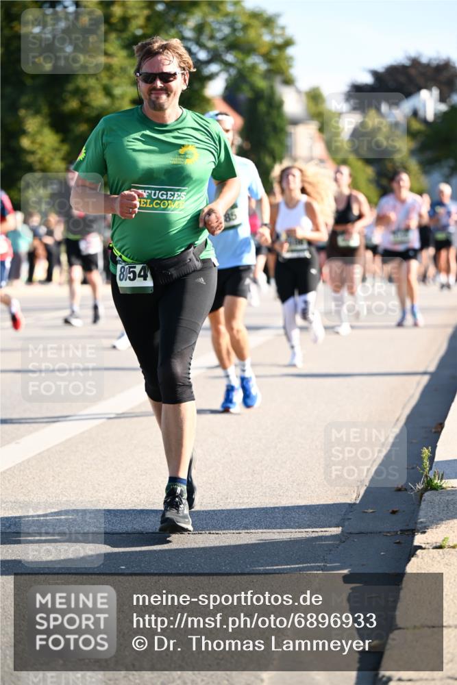 01.09.2024 - BARMER Alsterlauf Dr. Thomas Lammeyer http://msf.ph/oto/6896933 01.09.2024 09:35:17 Laufen 8154 meine-sportfotos.de