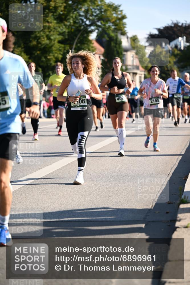 01.09.2024 - BARMER Alsterlauf Dr. Thomas Lammeyer http://msf.ph/oto/6896961 01.09.2024 09:35:18 Laufen 35, 06, 4106, 402, 2155 meine-sportfotos.de