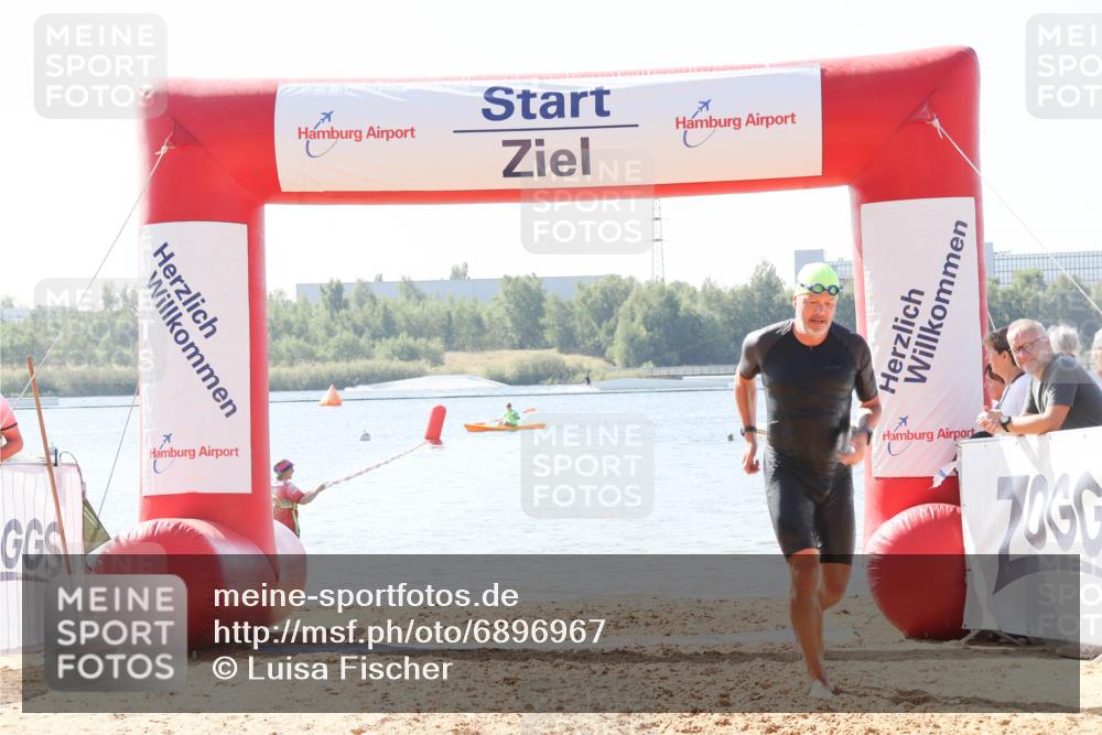 01.09.2024 - 17. Tribühne Triathlon Luisa Fischer http://msf.ph/oto/6896967 01.09.2024 11:27:00 Schwimmen 460 meine-sportfotos.de