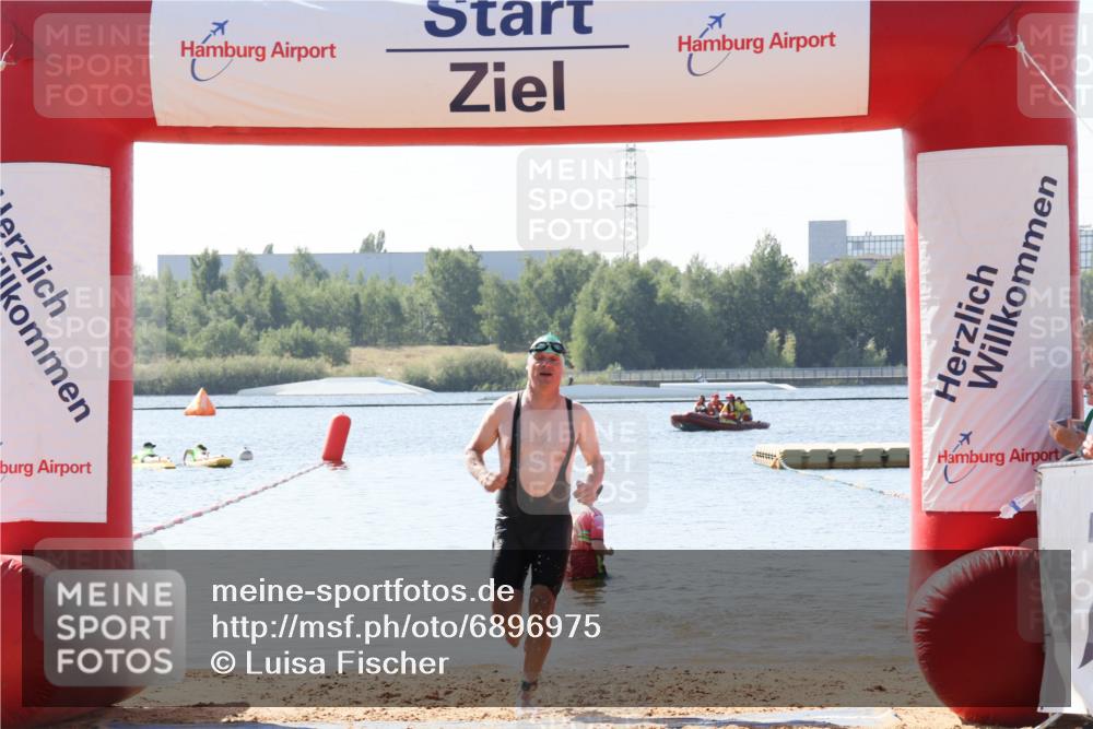 01.09.2024 - 17. Tribühne Triathlon Luisa Fischer http://msf.ph/oto/6896975 01.09.2024 11:28:20 Schwimmen 459 meine-sportfotos.de