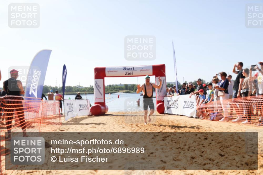 01.09.2024 - 17. Tribühne Triathlon Luisa Fischer http://msf.ph/oto/6896989 01.09.2024 11:28:23 Schwimmen 459 meine-sportfotos.de