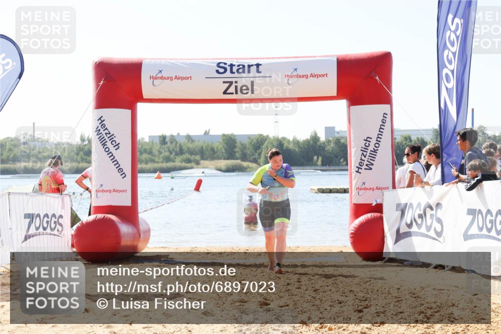 01.09.2024 - 17. Tribühne Triathlon Luisa Fischer http://msf.ph/oto/6897023 01.09.2024 11:34:27 Schwimmen 533 meine-sportfotos.de