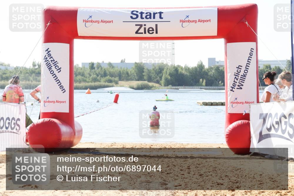 01.09.2024 - 17. Tribühne Triathlon Luisa Fischer http://msf.ph/oto/6897044 01.09.2024 11:34:32 Schwimmen 533 meine-sportfotos.de