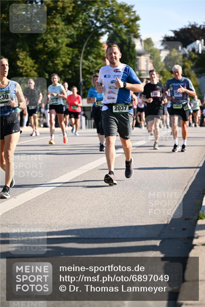 01.09.2024 - BARMER Alsterlauf Dr. Thomas Lammeyer http://msf.ph/oto/6897049 01.09.2024 09:35:23 Laufen 60, 230, 3230, 830, 2037, 2302 meine-sportfotos.de