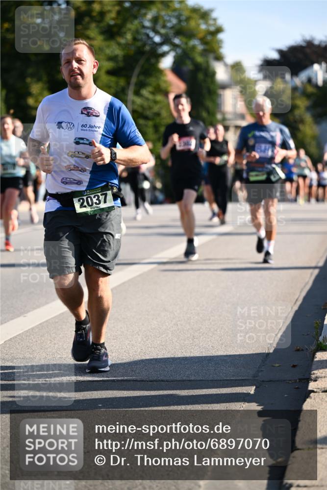 01.09.2024 - BARMER Alsterlauf Dr. Thomas Lammeyer http://msf.ph/oto/6897070 01.09.2024 09:35:24 Laufen 60, 35, 2037 meine-sportfotos.de