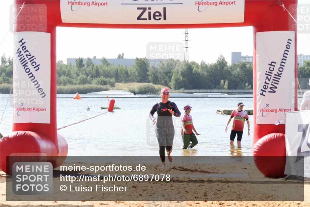 01.09.2024 - 17. Tribühne Triathlon Luisa Fischer http://msf.ph/oto/6897078 01.09.2024 11:35:21 Schwimmen 522 meine-sportfotos.de