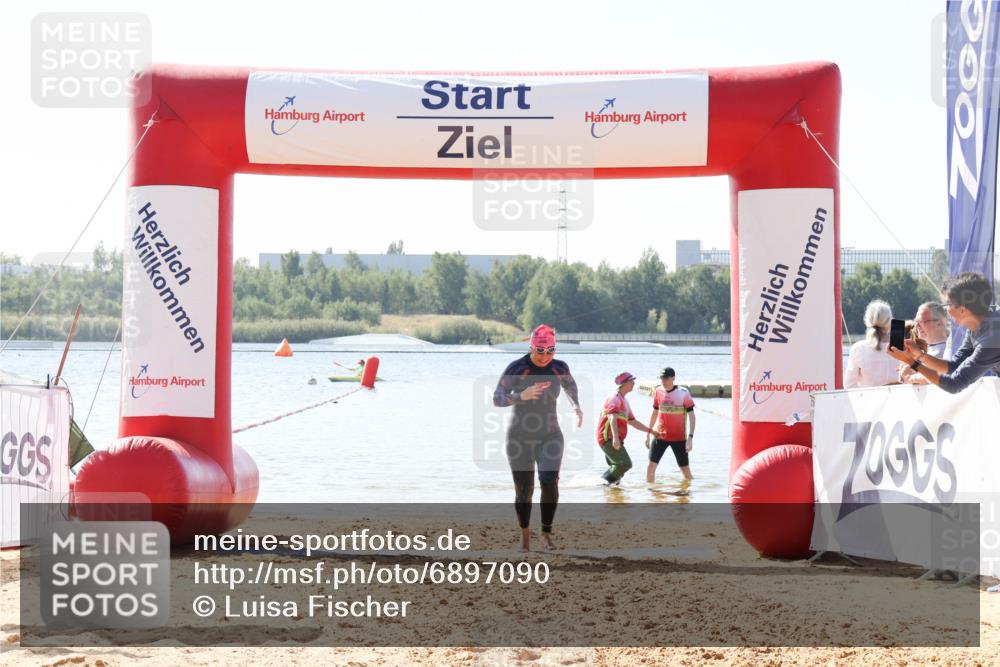 01.09.2024 - 17. Tribühne Triathlon Luisa Fischer http://msf.ph/oto/6897090 01.09.2024 11:35:22 Schwimmen 522 meine-sportfotos.de