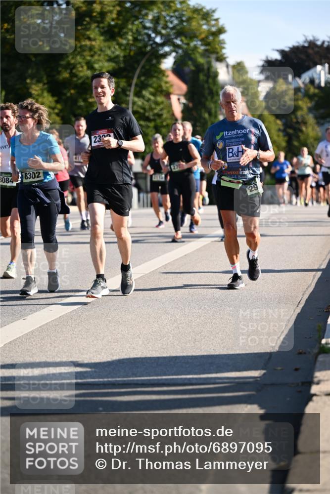 01.09.2024 - BARMER Alsterlauf Dr. Thomas Lammeyer http://msf.ph/oto/6897095 01.09.2024 09:35:25 Laufen 3084, 8302, 230, 29 meine-sportfotos.de