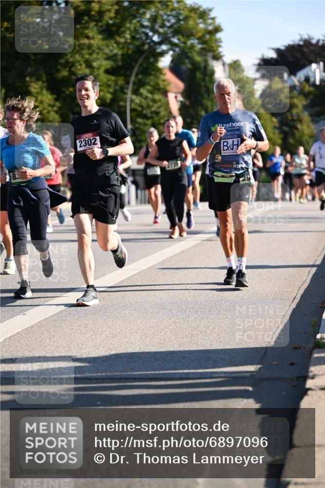 01.09.2024 - BARMER Alsterlauf Dr. Thomas Lammeyer http://msf.ph/oto/6897096 01.09.2024 09:35:25 Laufen 2302 meine-sportfotos.de