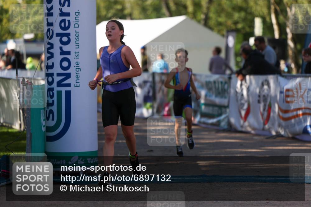 01.09.2024 - 17. Tribühne Triathlon Michael Strokosch http://msf.ph/oto/6897132 01.09.2024 09:50:56 Ziel 81, 87 meine-sportfotos.de