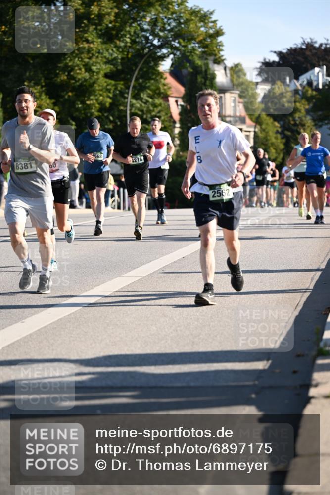 01.09.2024 - BARMER Alsterlauf Dr. Thomas Lammeyer http://msf.ph/oto/6897175 01.09.2024 09:35:30 Laufen 568, 1218, 8381, 1, 2562 meine-sportfotos.de