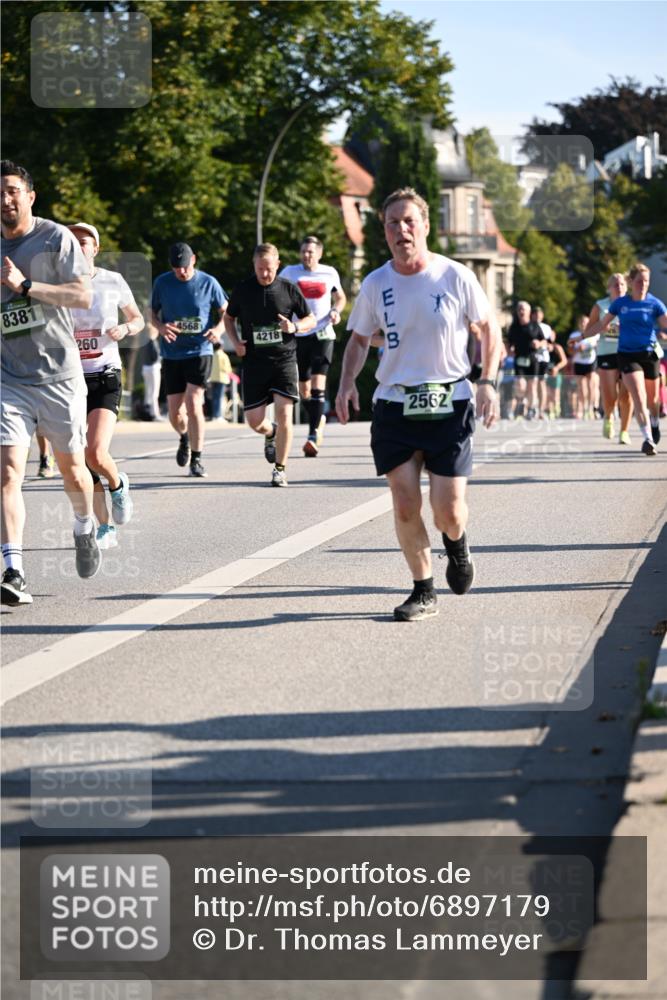 01.09.2024 - BARMER Alsterlauf Dr. Thomas Lammeyer http://msf.ph/oto/6897179 01.09.2024 09:35:31 Laufen 8381, 4568, 260, 4218, 13, 2562 meine-sportfotos.de