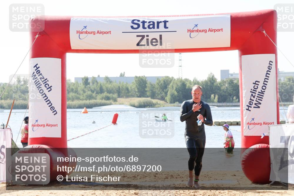 01.09.2024 - 17. Tribühne Triathlon Luisa Fischer http://msf.ph/oto/6897200 01.09.2024 11:39:00 Schwimmen 607 meine-sportfotos.de