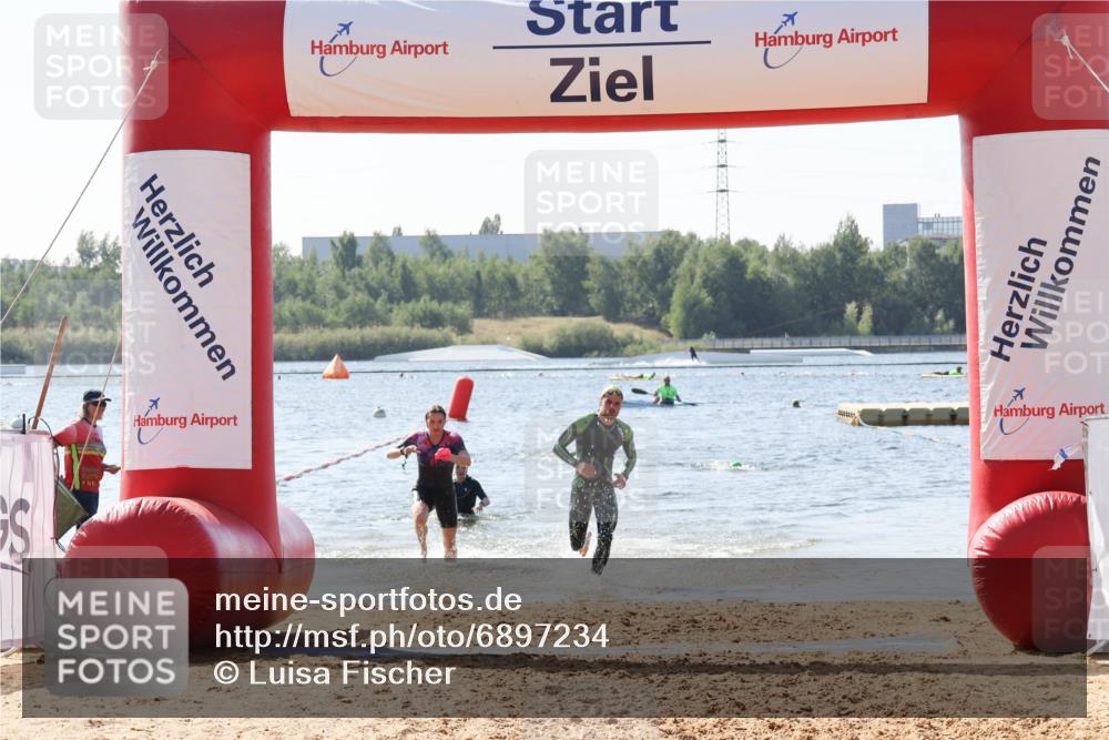01.09.2024 - 17. Tribühne Triathlon Luisa Fischer http://msf.ph/oto/6897234 01.09.2024 11:40:12 Schwimmen 646, 668, 712 meine-sportfotos.de