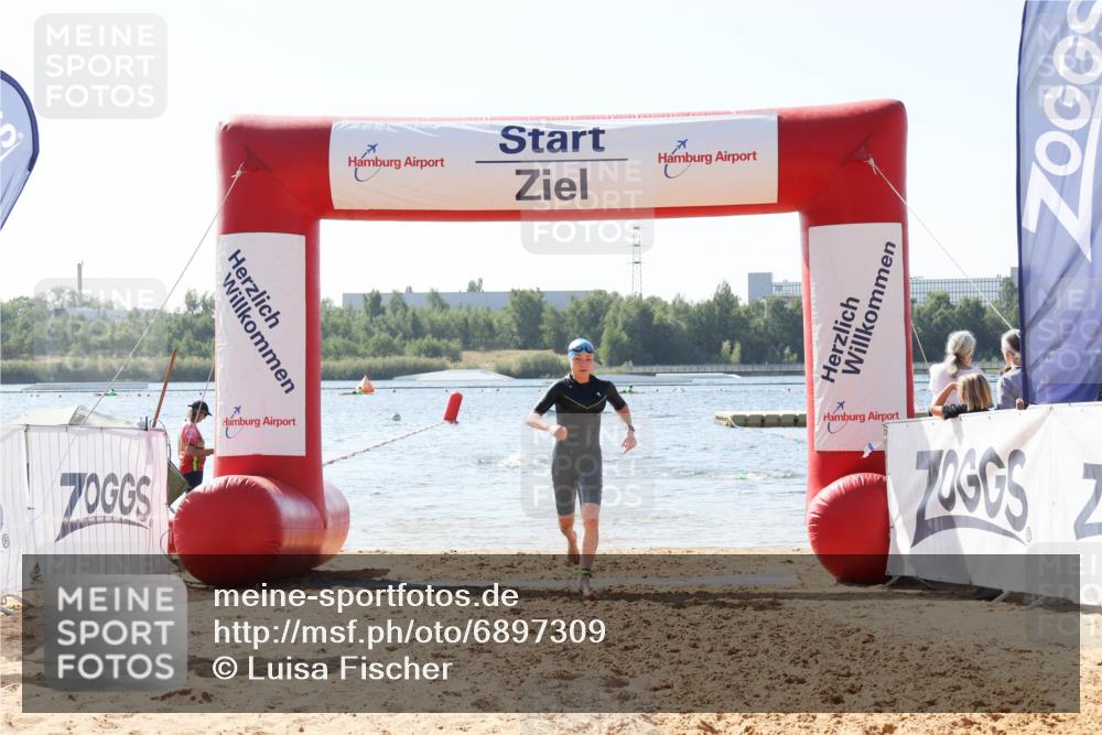 01.09.2024 - 17. Tribühne Triathlon Luisa Fischer http://msf.ph/oto/6897309 01.09.2024 11:40:20 Schwimmen 646, 668, 712 meine-sportfotos.de