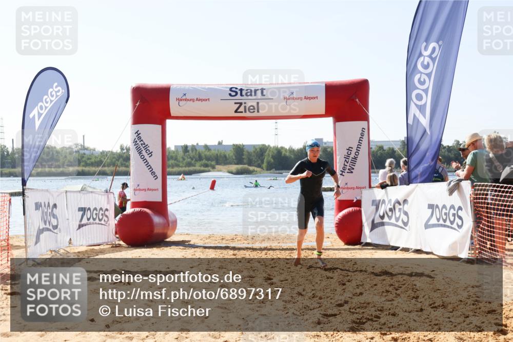 01.09.2024 - 17. Tribühne Triathlon Luisa Fischer http://msf.ph/oto/6897317 01.09.2024 11:40:22 Schwimmen 646, 668, 712 meine-sportfotos.de