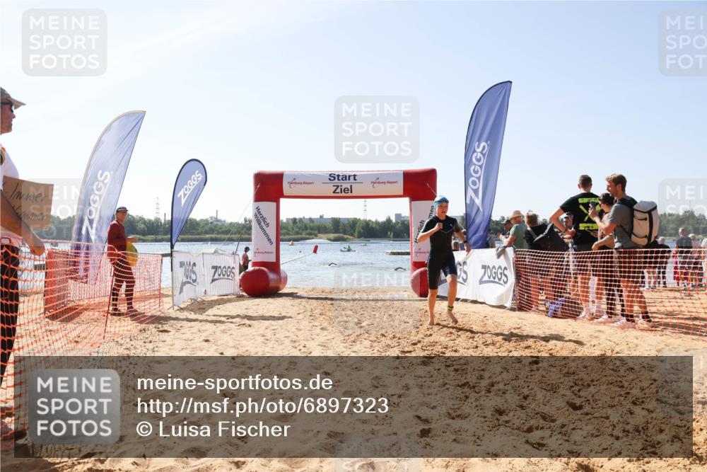 01.09.2024 - 17. Tribühne Triathlon Luisa Fischer http://msf.ph/oto/6897323 01.09.2024 11:40:22 Schwimmen 646, 668, 712 meine-sportfotos.de