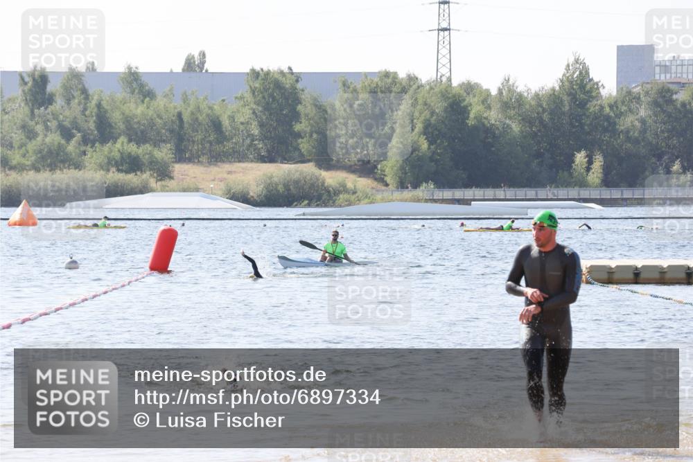 01.09.2024 - 17. Tribühne Triathlon Luisa Fischer http://msf.ph/oto/6897334 01.09.2024 11:40:31 Schwimmen 629 meine-sportfotos.de