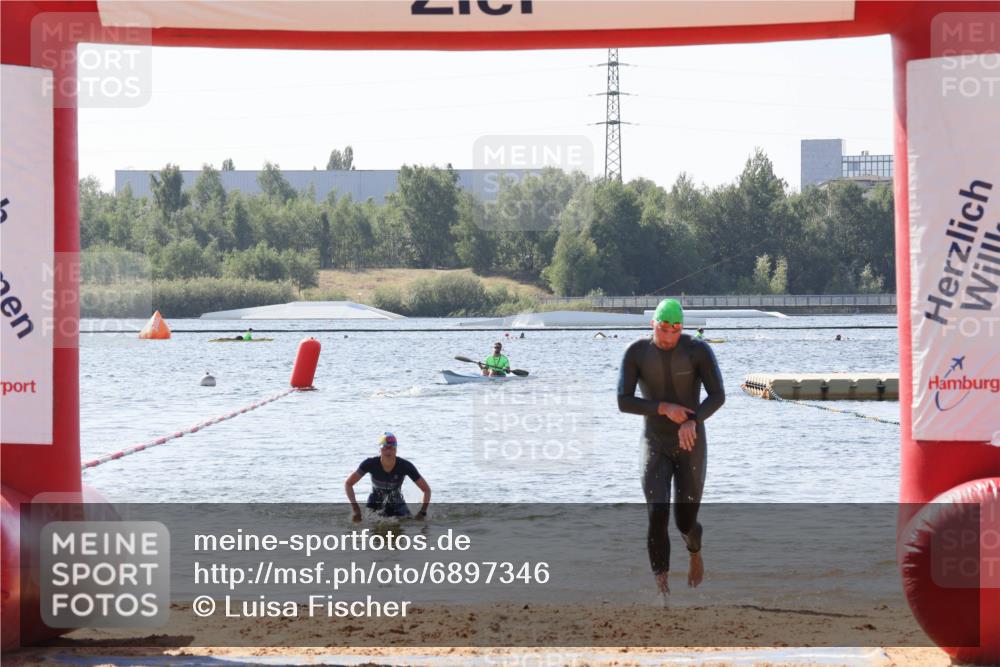 01.09.2024 - 17. Tribühne Triathlon Luisa Fischer http://msf.ph/oto/6897346 01.09.2024 11:40:32 Schwimmen 629 meine-sportfotos.de
