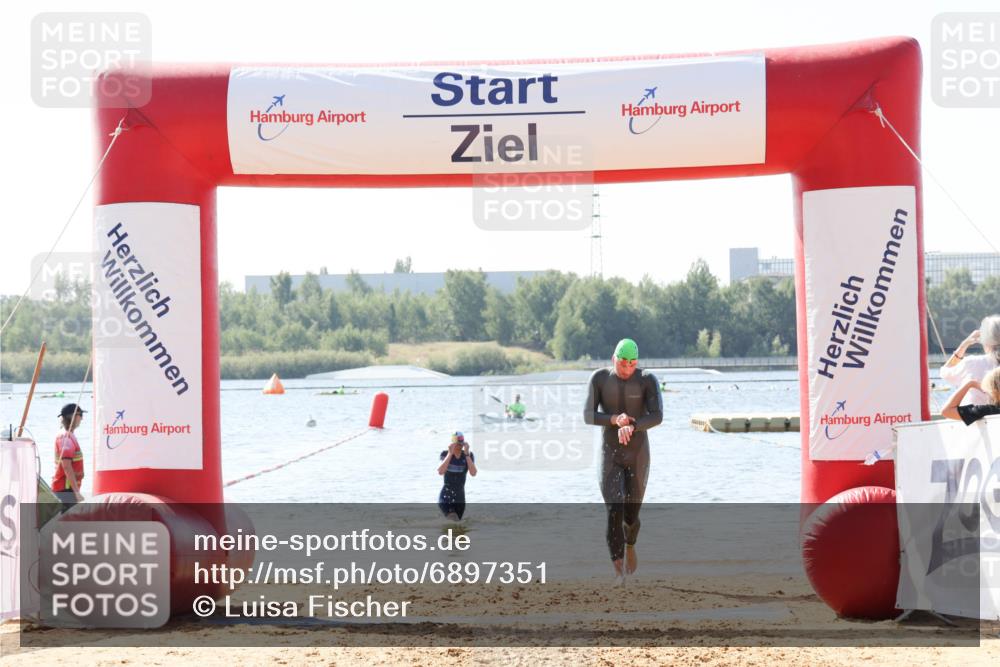 01.09.2024 - 17. Tribühne Triathlon Luisa Fischer http://msf.ph/oto/6897351 01.09.2024 11:40:33 Schwimmen 629 meine-sportfotos.de