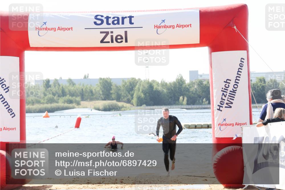 01.09.2024 - 17. Tribühne Triathlon Luisa Fischer http://msf.ph/oto/6897429 01.09.2024 11:41:23 Schwimmen 694 meine-sportfotos.de