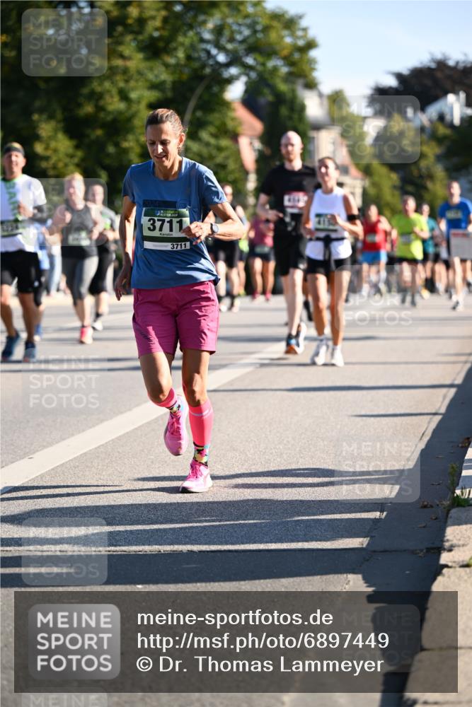 01.09.2024 - BARMER Alsterlauf Dr. Thomas Lammeyer http://msf.ph/oto/6897449 01.09.2024 09:35:42 Laufen 2024, 3711, 3711 meine-sportfotos.de