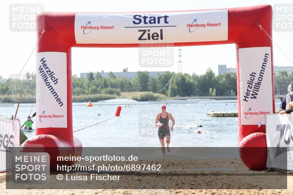 01.09.2024 - 17. Tribühne Triathlon Luisa Fischer http://msf.ph/oto/6897462 01.09.2024 11:41:33 Schwimmen 603, 694 meine-sportfotos.de