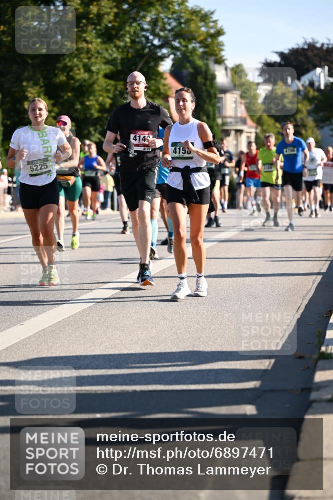 01.09.2024 - BARMER Alsterlauf Dr. Thomas Lammeyer http://msf.ph/oto/6897471 01.09.2024 09:35:43 Laufen 5225, 4148, 4149, 4156 meine-sportfotos.de