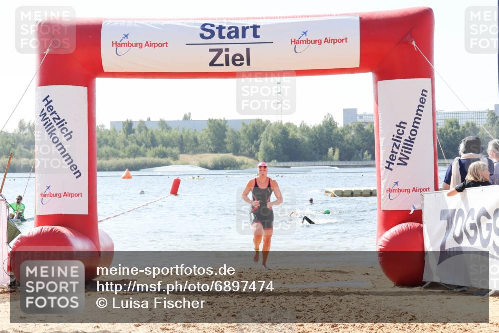 01.09.2024 - 17. Tribühne Triathlon Luisa Fischer http://msf.ph/oto/6897474 01.09.2024 11:41:34 Schwimmen 603, 694 meine-sportfotos.de