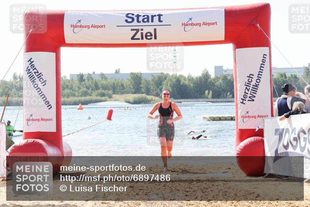 01.09.2024 - 17. Tribühne Triathlon Luisa Fischer http://msf.ph/oto/6897486 01.09.2024 11:41:35 Schwimmen 603, 694 meine-sportfotos.de