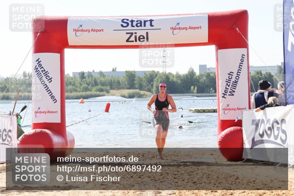 01.09.2024 - 17. Tribühne Triathlon Luisa Fischer http://msf.ph/oto/6897492 01.09.2024 11:41:35 Schwimmen 603, 694 meine-sportfotos.de