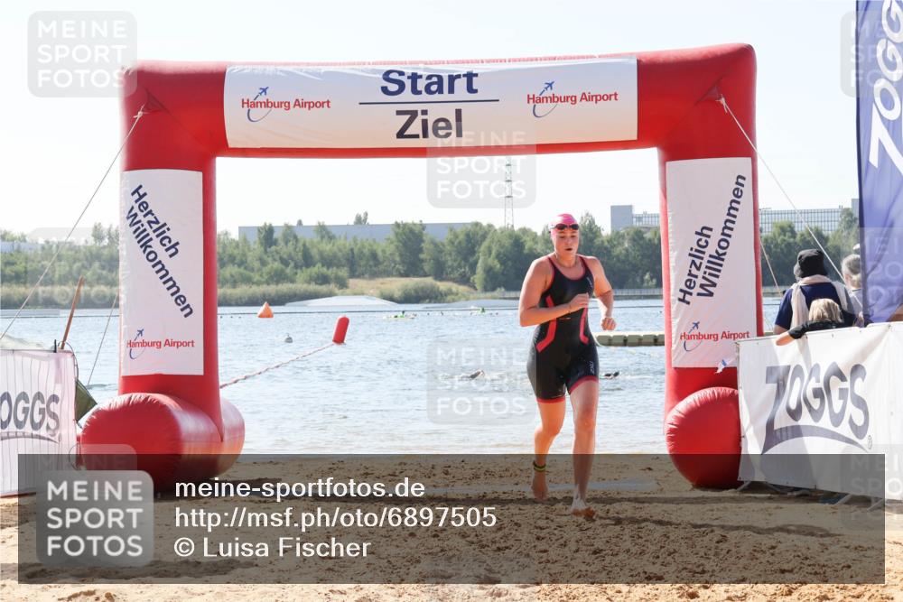 01.09.2024 - 17. Tribühne Triathlon Luisa Fischer http://msf.ph/oto/6897505 01.09.2024 11:41:37 Schwimmen 603 meine-sportfotos.de