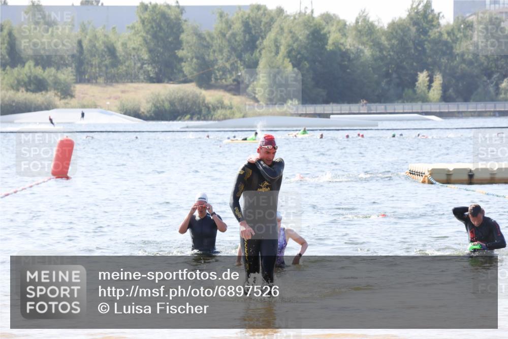 01.09.2024 - 17. Tribühne Triathlon Luisa Fischer http://msf.ph/oto/6897526 01.09.2024 11:41:45 Schwimmen 603, 701 meine-sportfotos.de