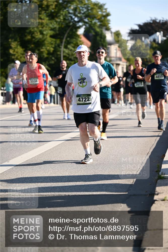 01.09.2024 - BARMER Alsterlauf Dr. Thomas Lammeyer http://msf.ph/oto/6897595 01.09.2024 09:35:50 Laufen 3034, 2017, 4722, 2915, 4855 meine-sportfotos.de