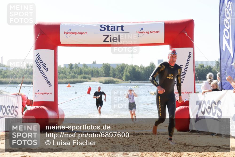 01.09.2024 - 17. Tribühne Triathlon Luisa Fischer http://msf.ph/oto/6897600 01.09.2024 11:41:52 Schwimmen 572, 582, 689, 701 meine-sportfotos.de