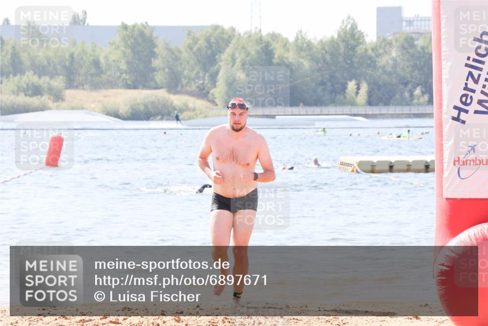 01.09.2024 - 17. Tribühne Triathlon Luisa Fischer http://msf.ph/oto/6897671 01.09.2024 11:42:08 Schwimmen 623 meine-sportfotos.de