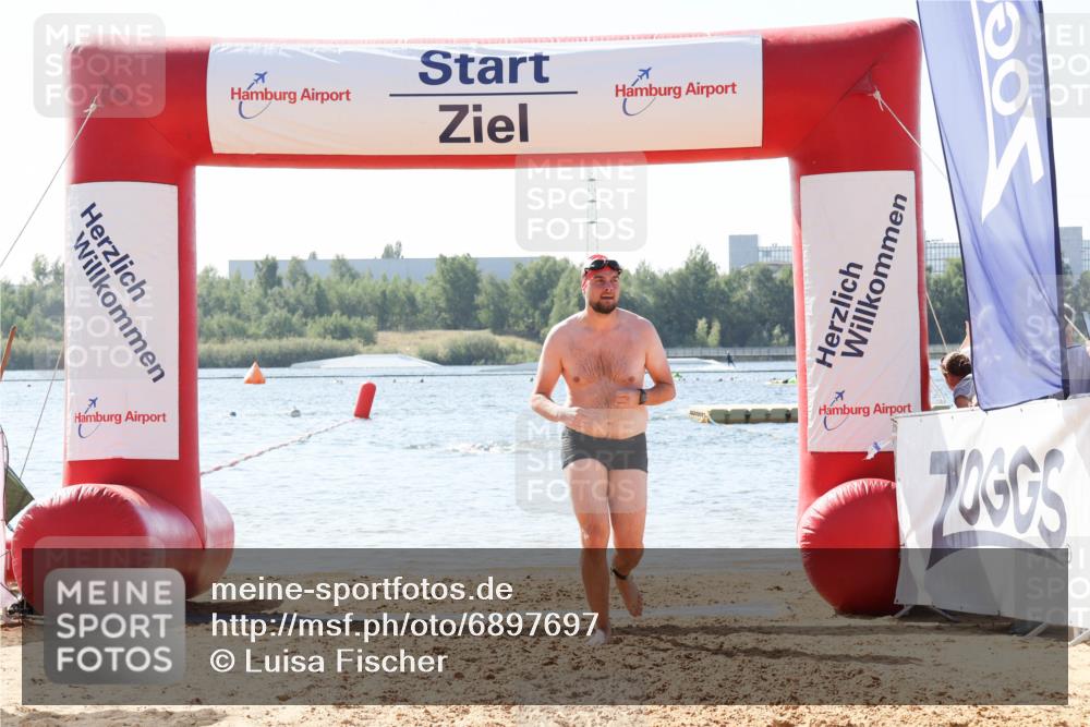 01.09.2024 - 17. Tribühne Triathlon Luisa Fischer http://msf.ph/oto/6897697 01.09.2024 11:42:11 Schwimmen 623 meine-sportfotos.de