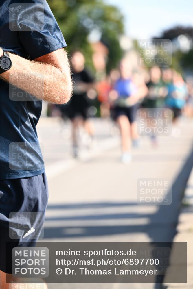 01.09.2024 - BARMER Alsterlauf Dr. Thomas Lammeyer http://msf.ph/oto/6897700 01.09.2024 09:35:55 Laufen 1, 02 meine-sportfotos.de