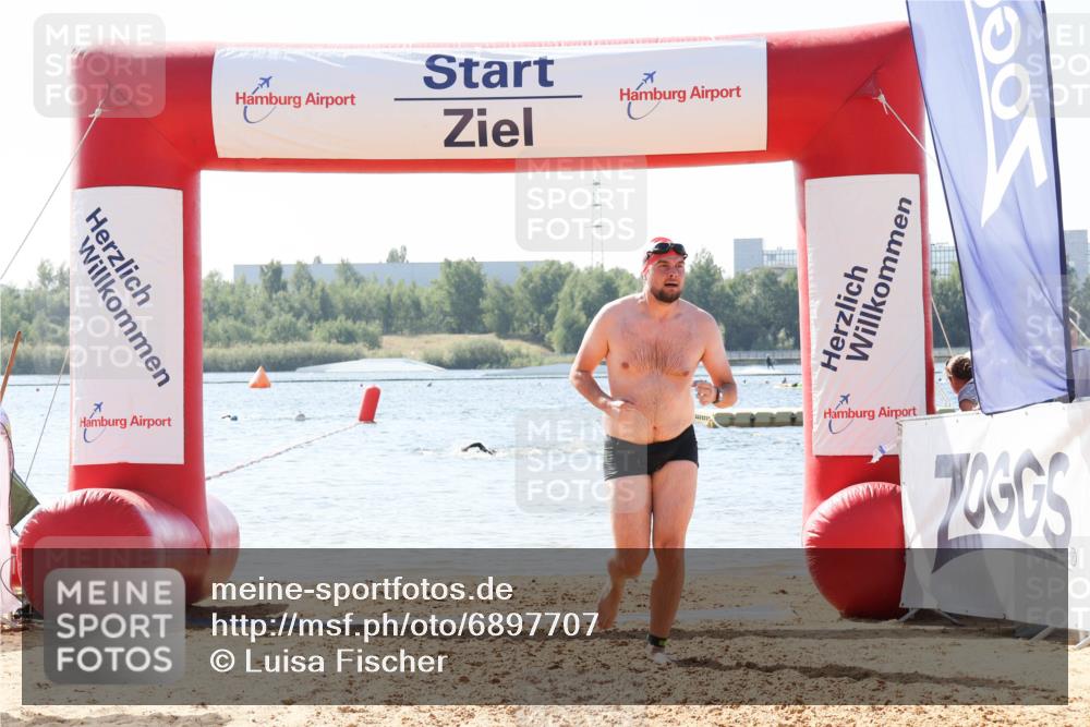 01.09.2024 - 17. Tribühne Triathlon Luisa Fischer http://msf.ph/oto/6897707 01.09.2024 11:42:11 Schwimmen 623 meine-sportfotos.de