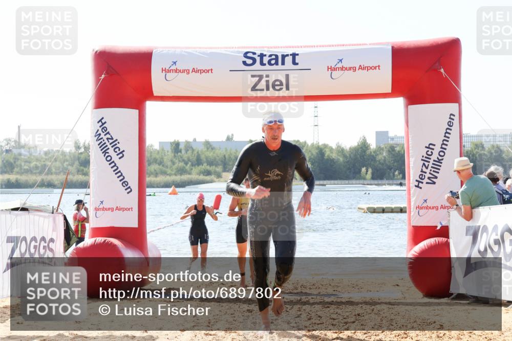 01.09.2024 - 17. Tribühne Triathlon Luisa Fischer http://msf.ph/oto/6897802 01.09.2024 11:42:44 Schwimmen 624, 656, 669 meine-sportfotos.de