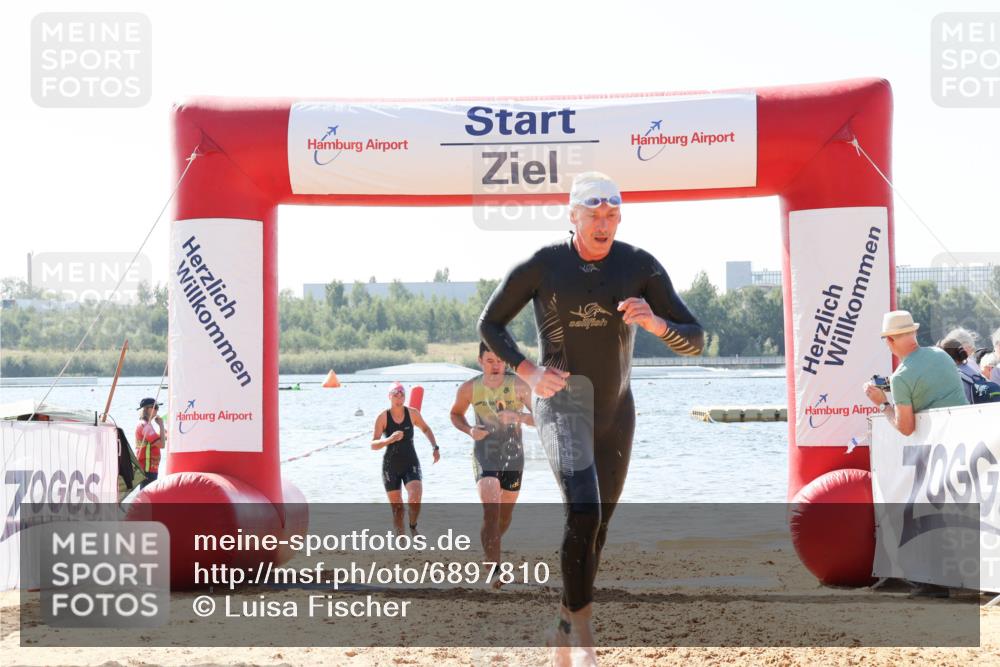 01.09.2024 - 17. Tribühne Triathlon Luisa Fischer http://msf.ph/oto/6897810 01.09.2024 11:42:44 Schwimmen 624, 656, 669 meine-sportfotos.de