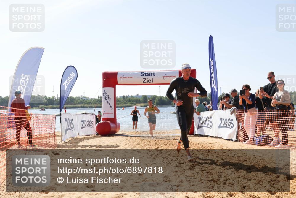 01.09.2024 - 17. Tribühne Triathlon Luisa Fischer http://msf.ph/oto/6897818 01.09.2024 11:42:45 Schwimmen 624, 656, 669 meine-sportfotos.de