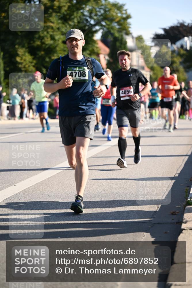 01.09.2024 - BARMER Alsterlauf Dr. Thomas Lammeyer http://msf.ph/oto/6897852 01.09.2024 09:36:02 Laufen 4708, 4856 meine-sportfotos.de