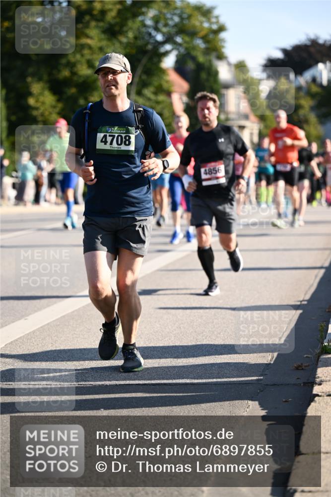 01.09.2024 - BARMER Alsterlauf Dr. Thomas Lammeyer http://msf.ph/oto/6897855 01.09.2024 09:36:02 Laufen 135, 4708, 4856 meine-sportfotos.de