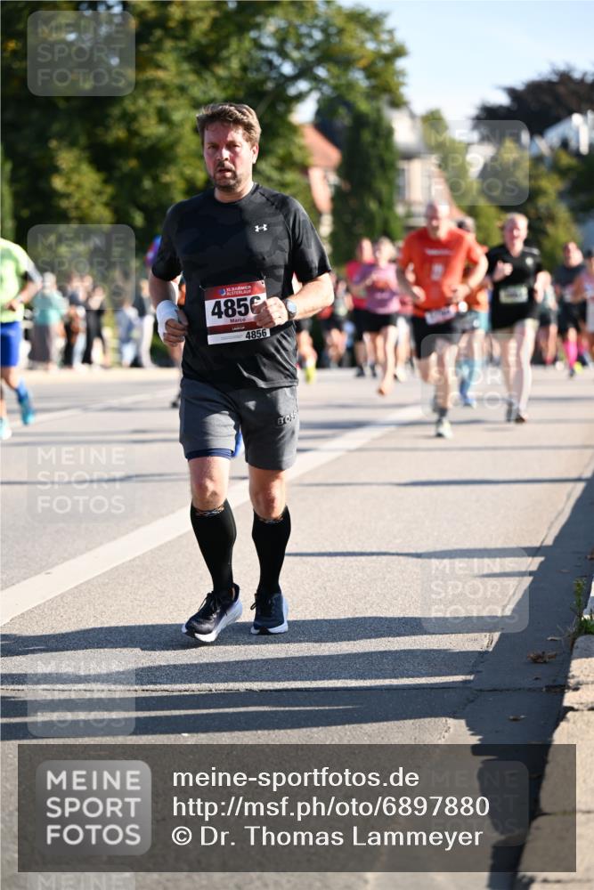 01.09.2024 - BARMER Alsterlauf Dr. Thomas Lammeyer http://msf.ph/oto/6897880 01.09.2024 09:36:04 Laufen 135, 4856, 4856 meine-sportfotos.de
