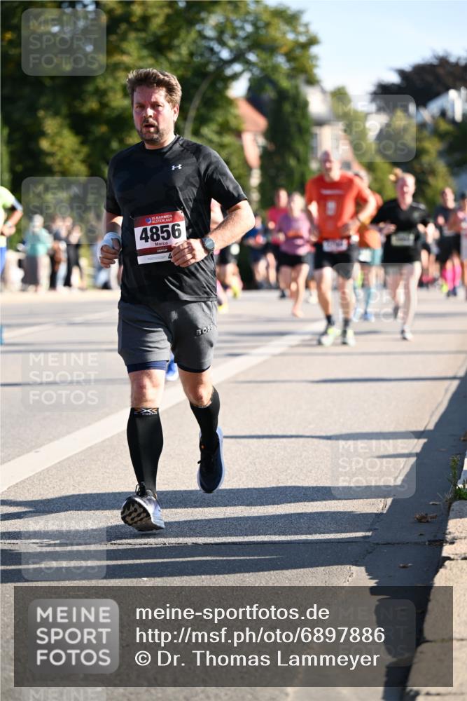 01.09.2024 - BARMER Alsterlauf Dr. Thomas Lammeyer http://msf.ph/oto/6897886 01.09.2024 09:36:04 Laufen 4856 meine-sportfotos.de