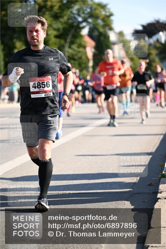 01.09.2024 - BARMER Alsterlauf Dr. Thomas Lammeyer http://msf.ph/oto/6897896 01.09.2024 09:36:04 Laufen 35, 4856, 4856 meine-sportfotos.de