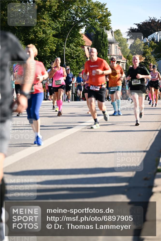 01.09.2024 - BARMER Alsterlauf Dr. Thomas Lammeyer http://msf.ph/oto/6897905 01.09.2024 09:36:05 Laufen 2122, 2796, 4537 meine-sportfotos.de