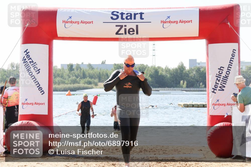 01.09.2024 - 17. Tribühne Triathlon Luisa Fischer http://msf.ph/oto/6897916 01.09.2024 11:43:06 Schwimmen 658, 672, 686 meine-sportfotos.de
